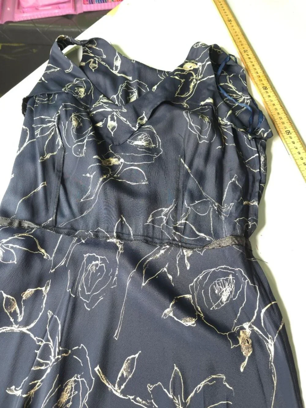 Ralph Lauren Navy Floral Sleeveless Dress Size 8 V-Neck 76% Acetate 20% Silk 4% - Picture 14 of 15